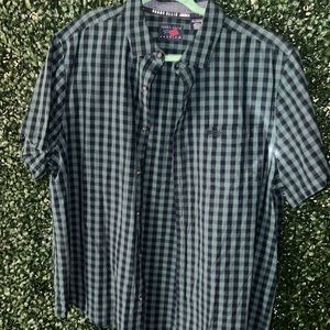 Perry Ellis button up